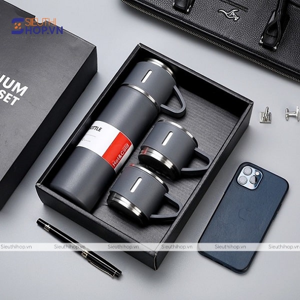 In hộp giấy đựng quà tặng doanh nghiệp